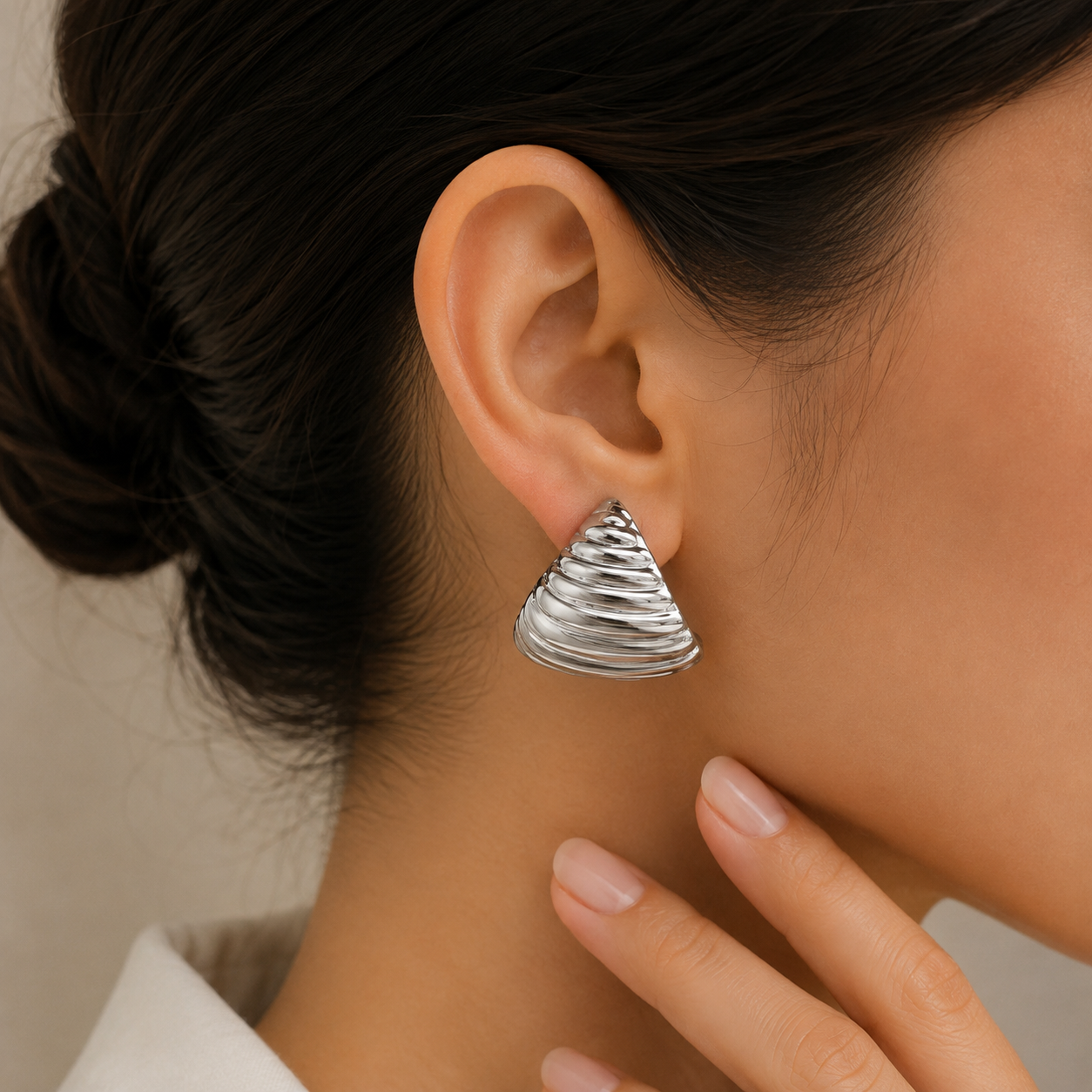Luxury Gold Textured Stud Earrings