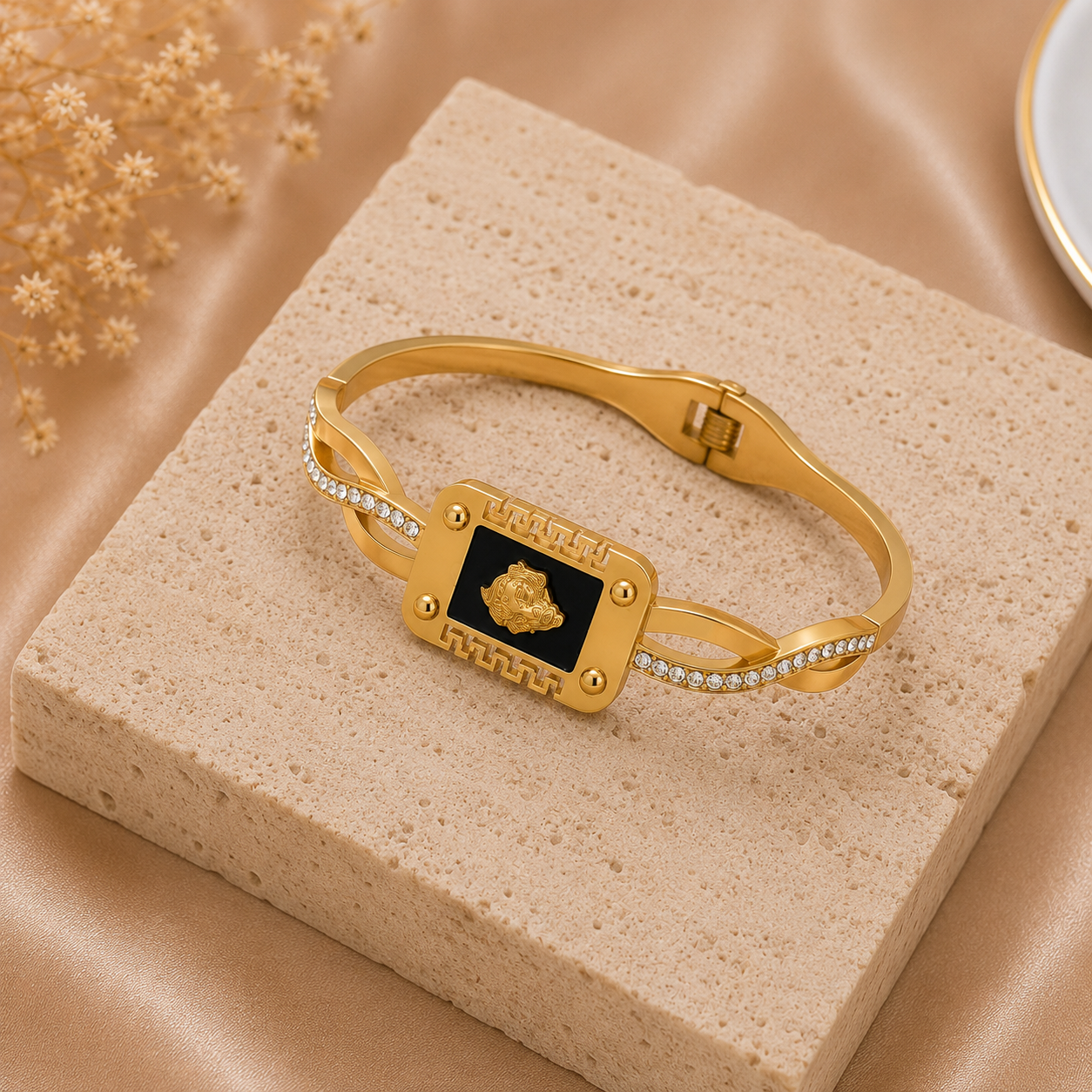 Luxury Gold-Plated Crystal Black Stone Bracelet for Women