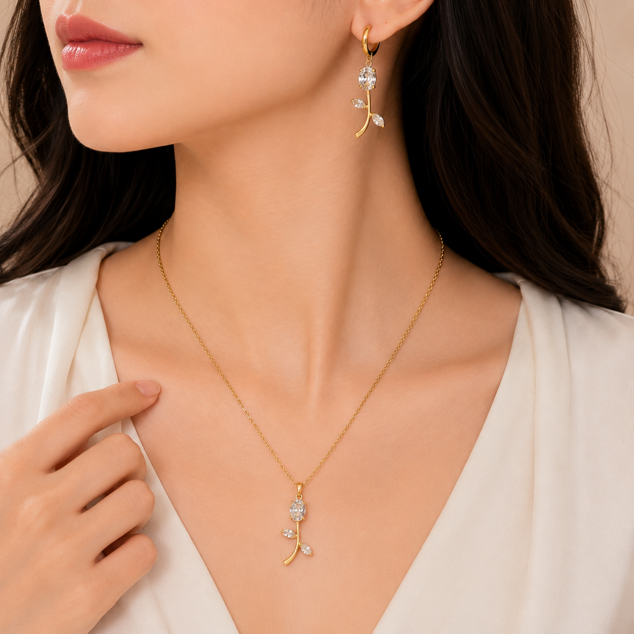 Elegant Crystal Necklace & Earrings Set