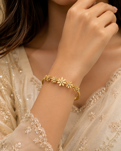 Luxury Gold Floral Crystal Stainless Steel Cuff Bracelet for Women