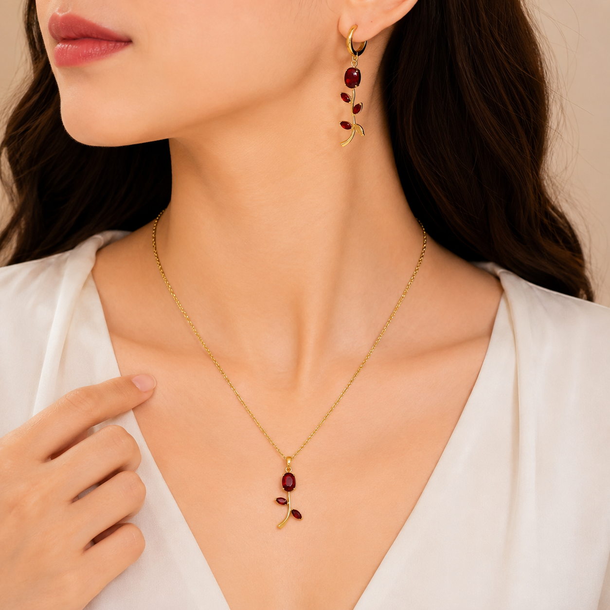 Elegant Crystal Necklace & Earrings Set