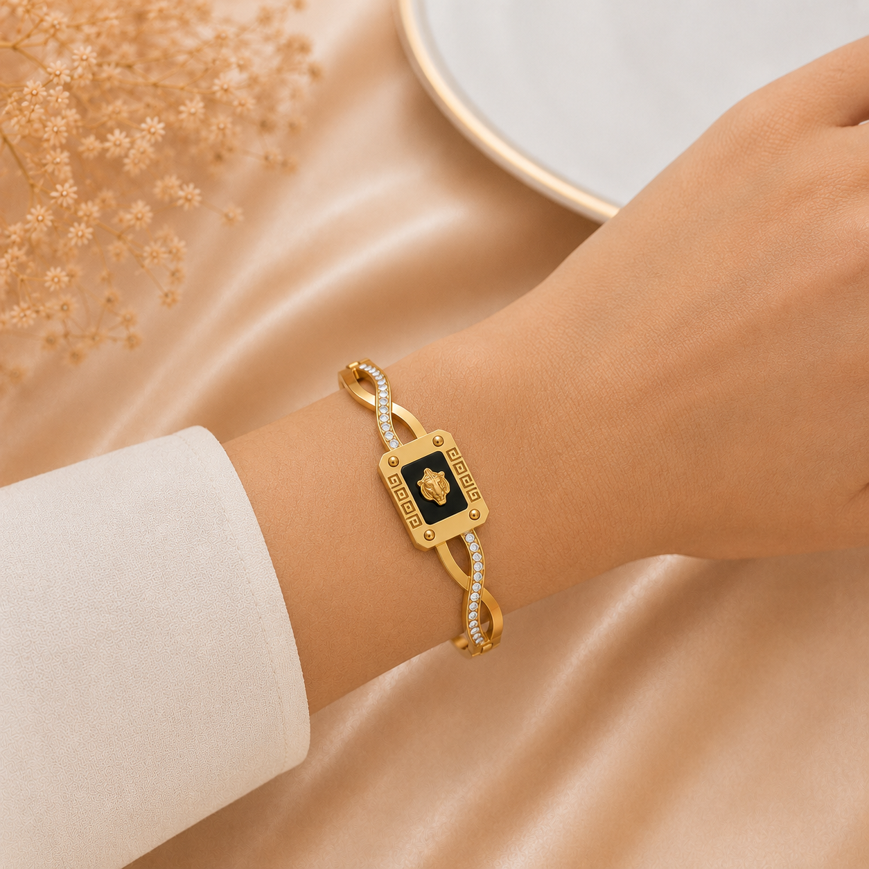 Luxury Gold-Plated Crystal Black Stone Bracelet for Women