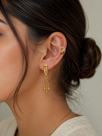 Elegant Gold 2-Piece Earrings Set – Long Tassel & Crystal Stud Earrings