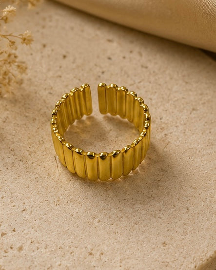 Gold Ribbed Adjustable Ring